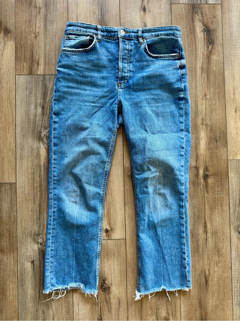 Zara Jeans | EUC | Size 10 | Dreed Flare | Raw Hem